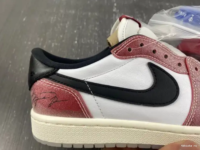 Reps TB BLACK' LOW ROOM 1 X JORDAN AIR 'RED OG TROPHY FN0432-017 0517